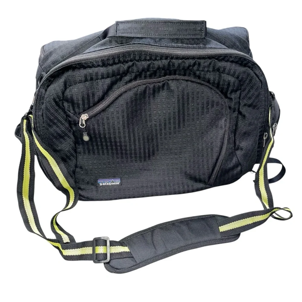 Patagonia Black Lightwire Briefcase Messenger Back Laptop Case